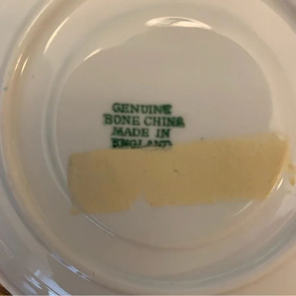 English Genuine Bone China Charming Yellow Floral Teacup and Saucer Set - Picture 8 of 10